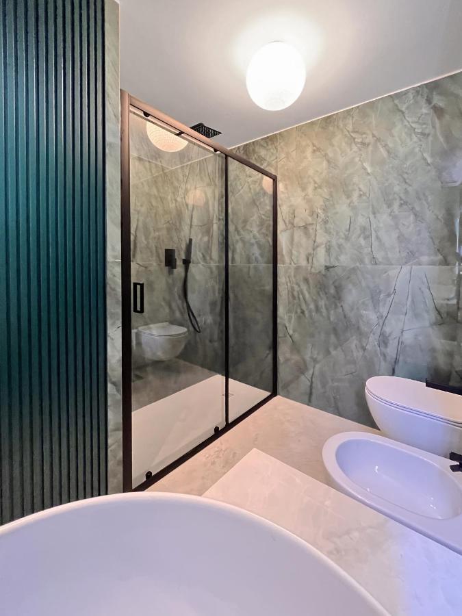 Yls Luxury Suites Milano Eksteriør billede